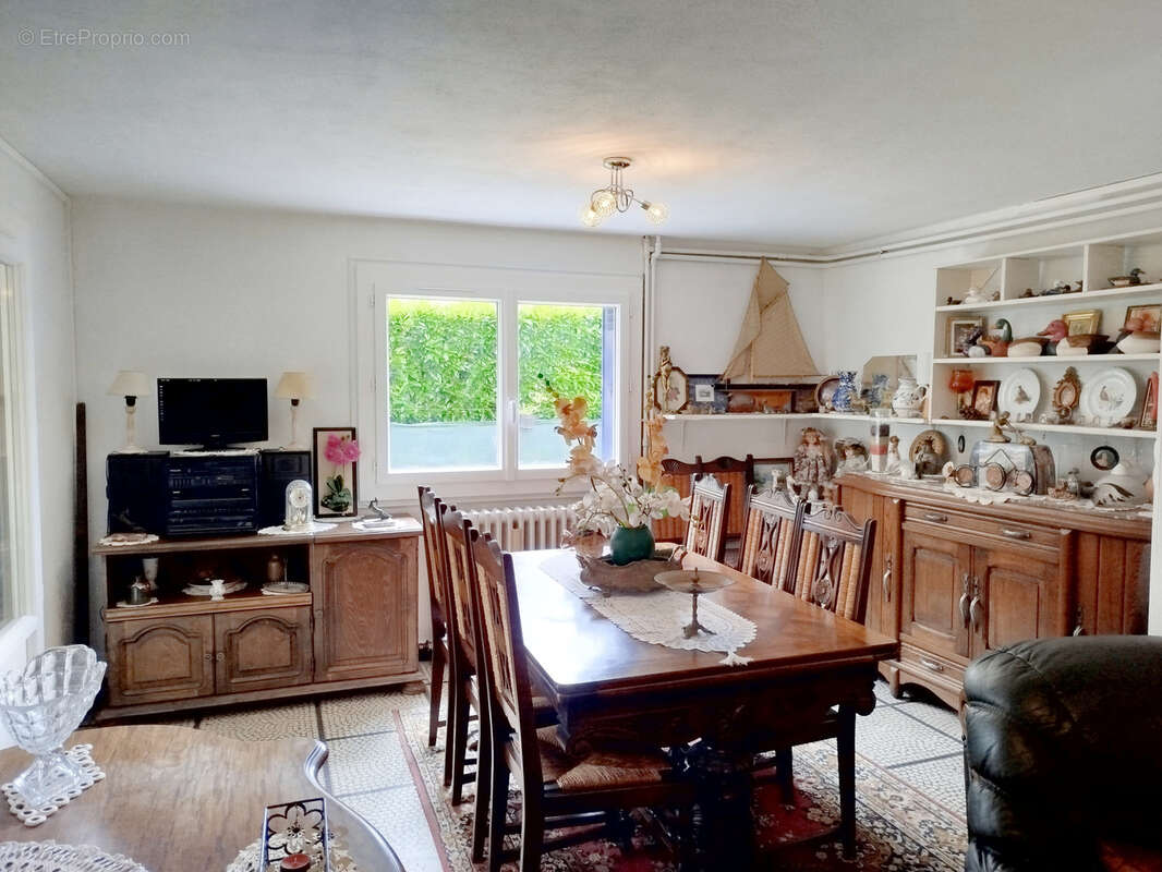 Maison à PINEUILH