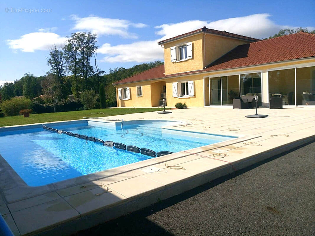 Maison à BELLERIVE-SUR-ALLIER