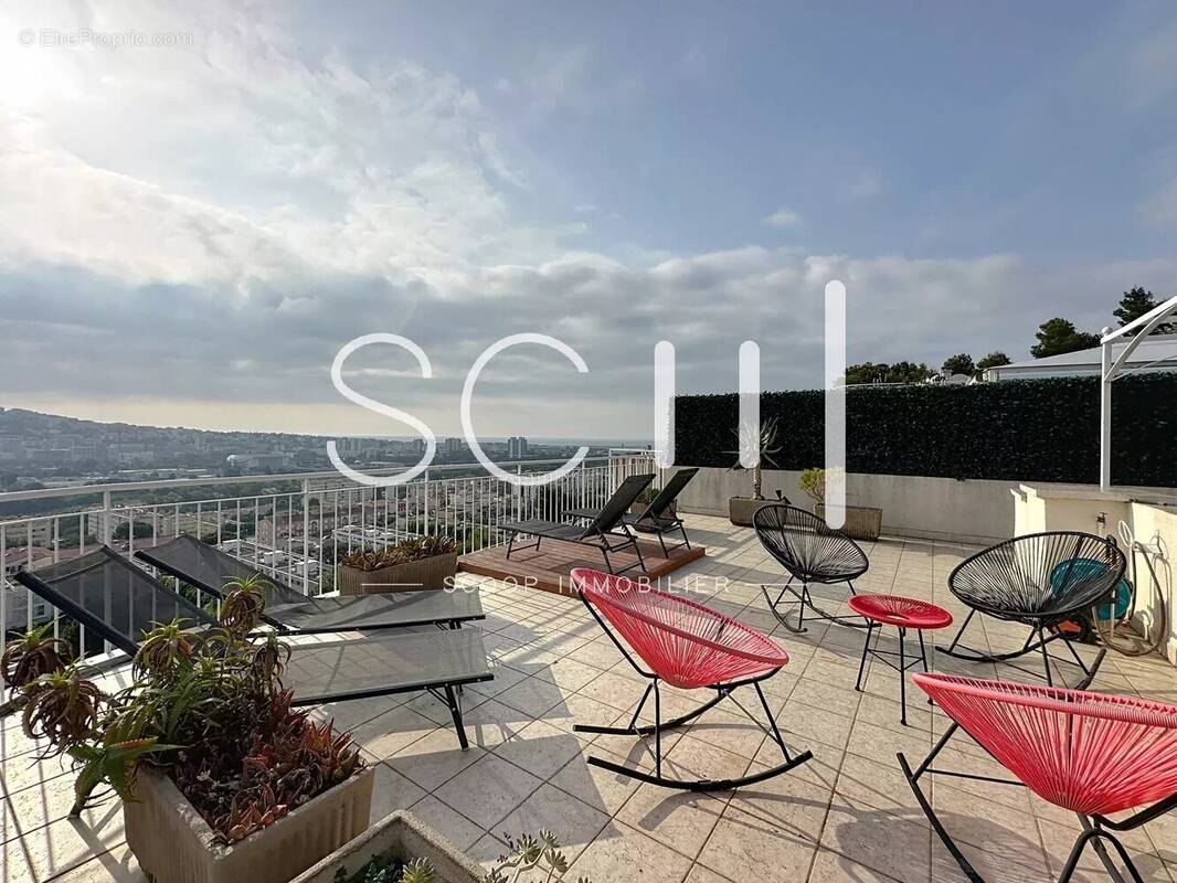 Appartement à SAINT-LAURENT-DU-VAR