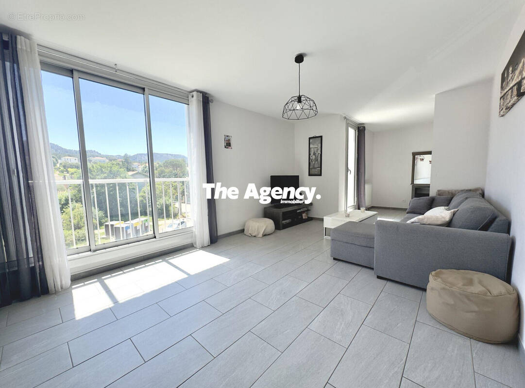 Appartement à AUBAGNE