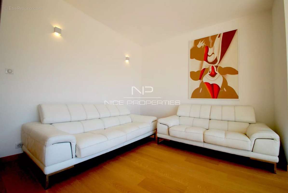 Appartement à EZE