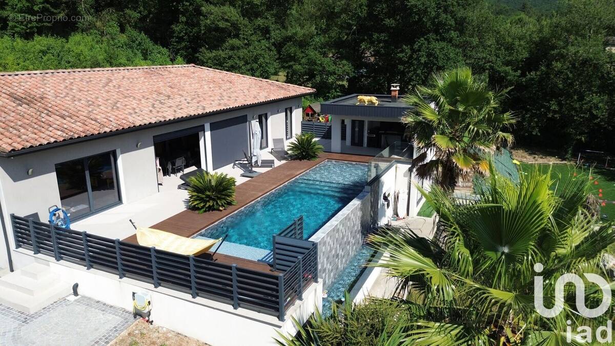 Photo 1 - Maison à LES TOURRETTES