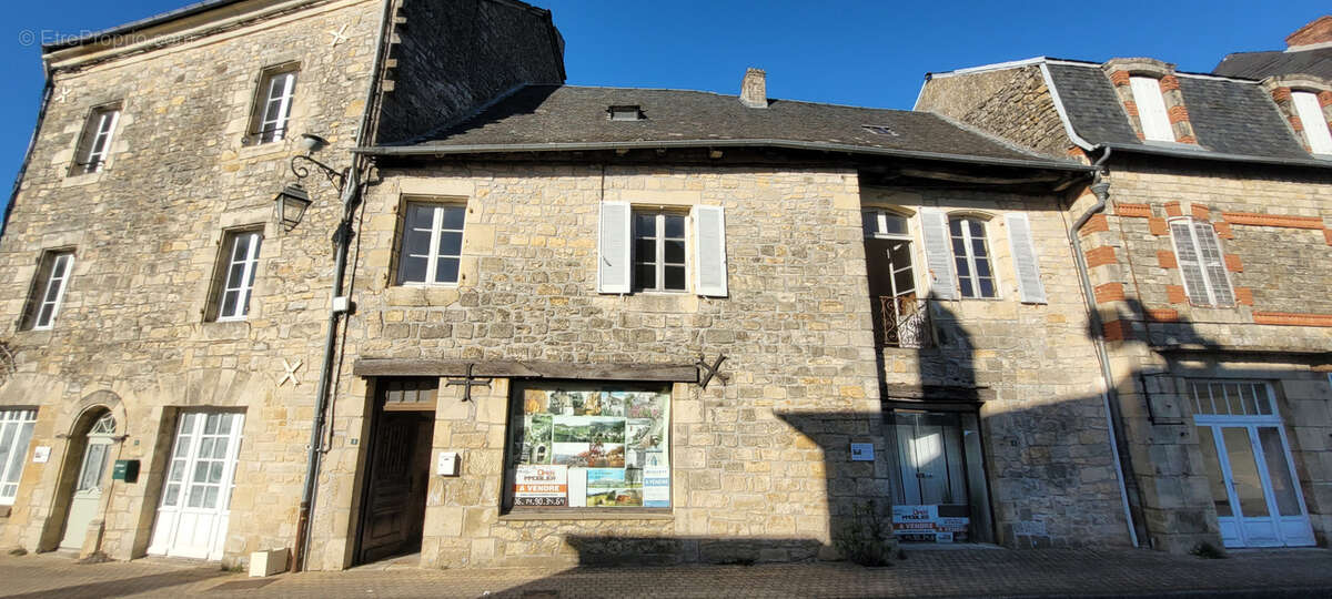 Appartement à AYEN