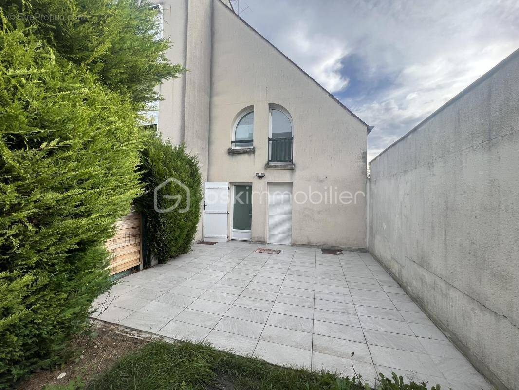 Appartement à LA CHAPELLE-EN-SERVAL
