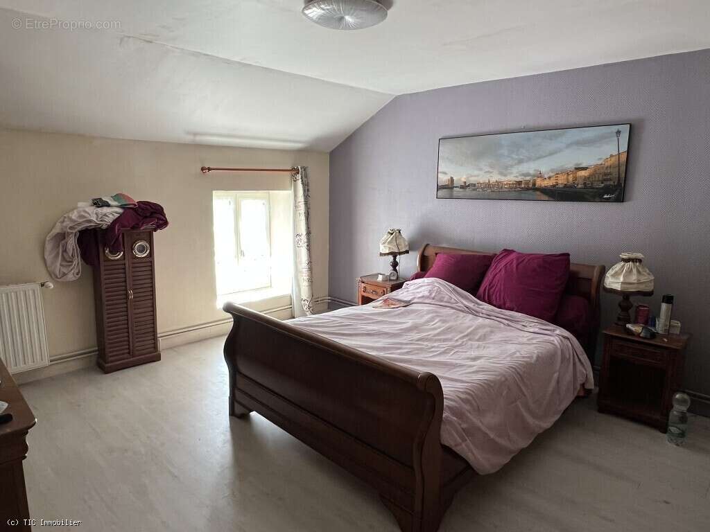 Maison à RUFFEC
