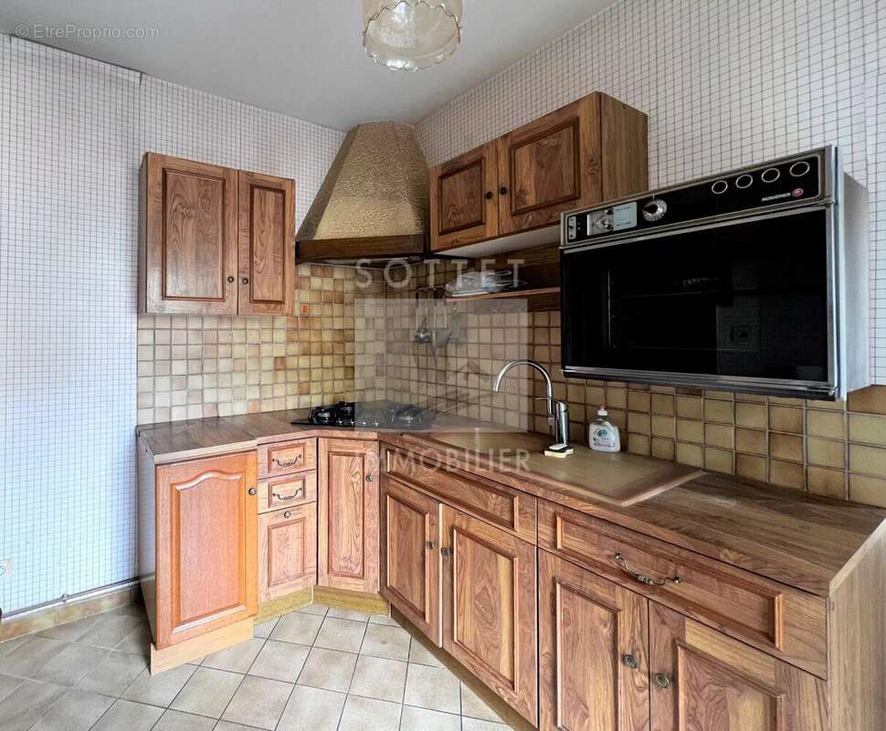 Maison à BOLLENE