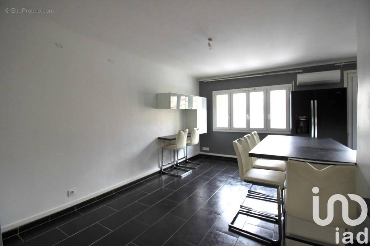 Photo 1 - Appartement à MARSEILLE-7E