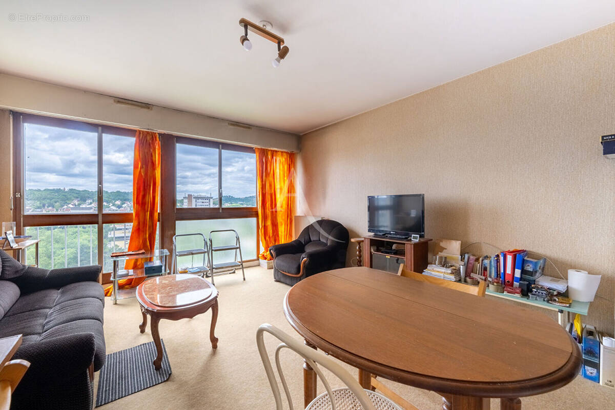 Appartement à SAINT-GRATIEN