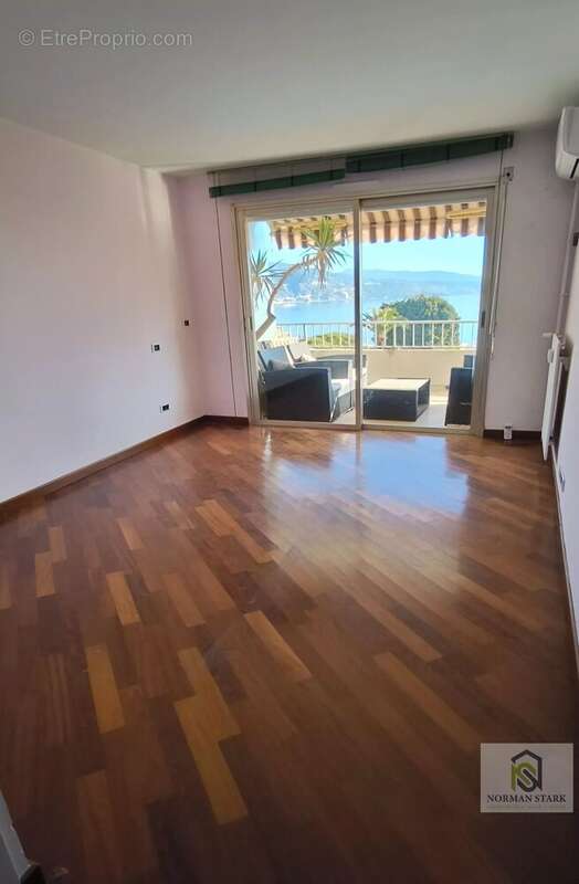 Appartement à ROQUEBRUNE-CAP-MARTIN