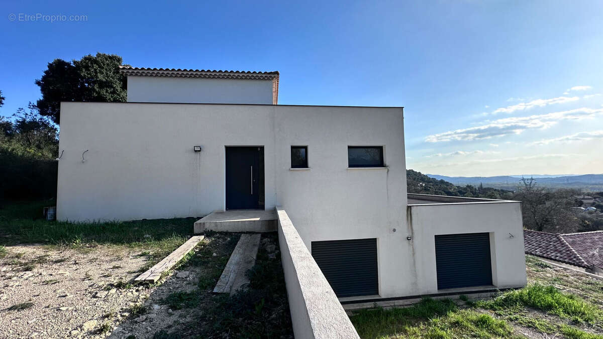 Maison à MONDRAGON