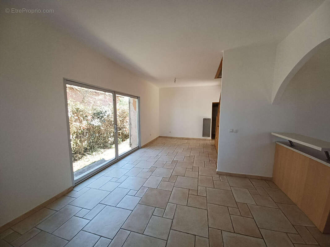 Maison à LABASTIDE-SAINT-PIERRE