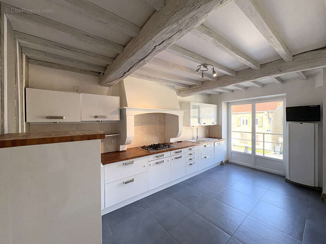 Maison à AIGLEMONT