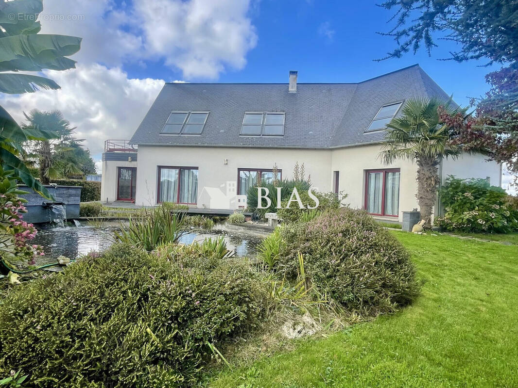 Maison à BOURG-ACHARD