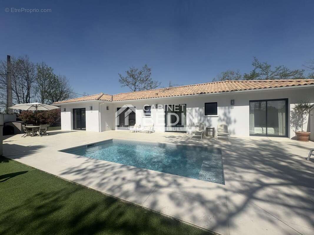 Maison à MIOS