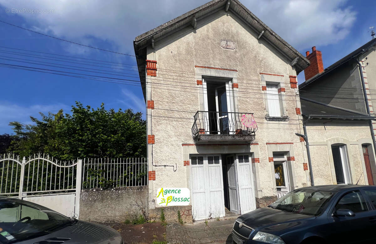 Maison à CHATELLERAULT