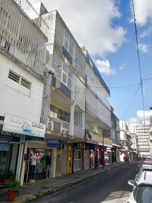 Appartement à POINTE-A-PITRE