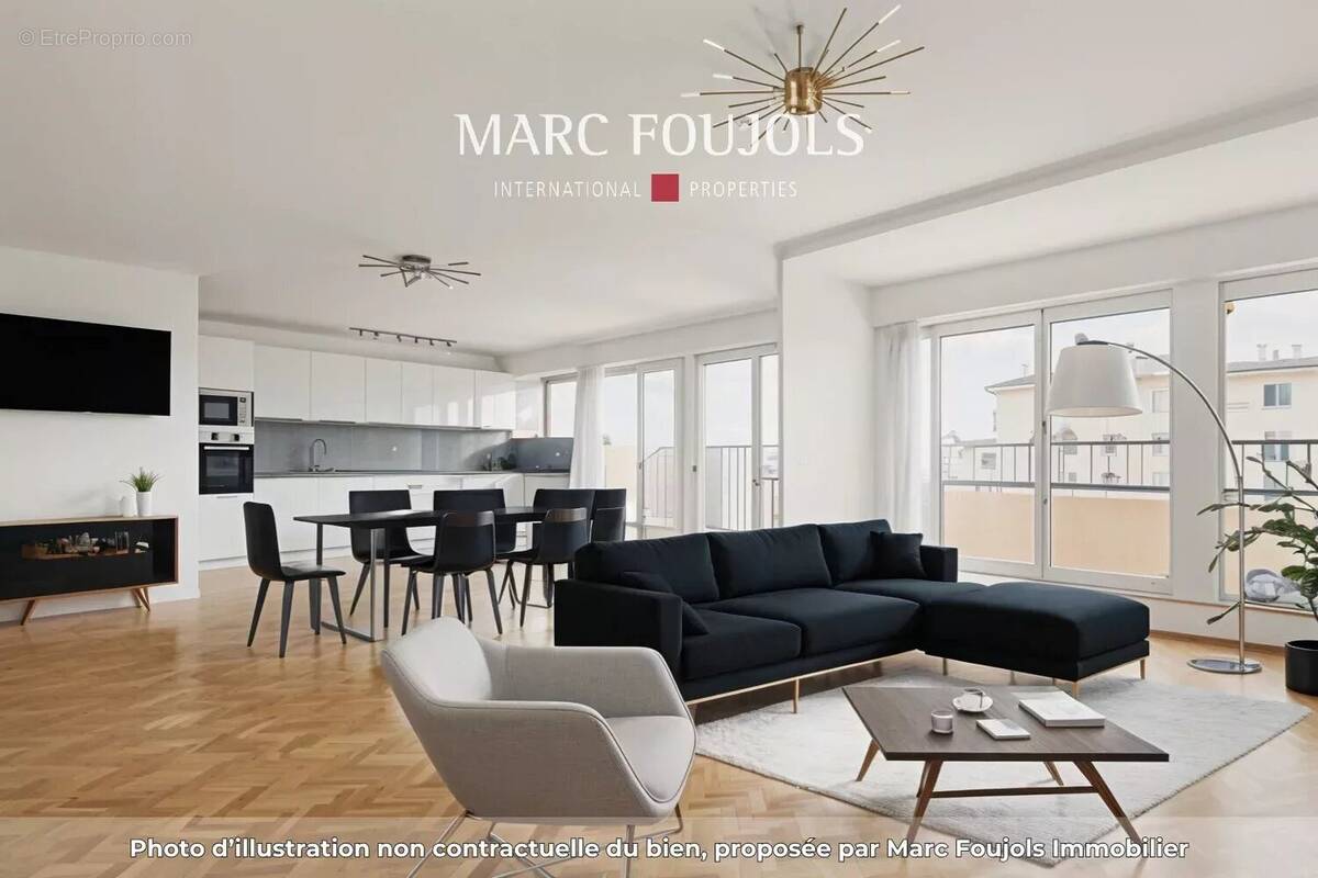 Appartement à PARIS-16E