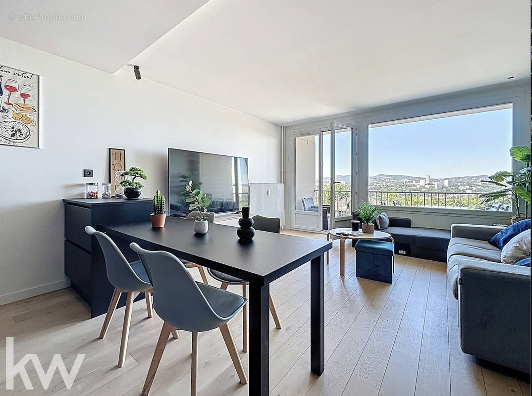Appartement à TASSIN-LA-DEMI-LUNE
