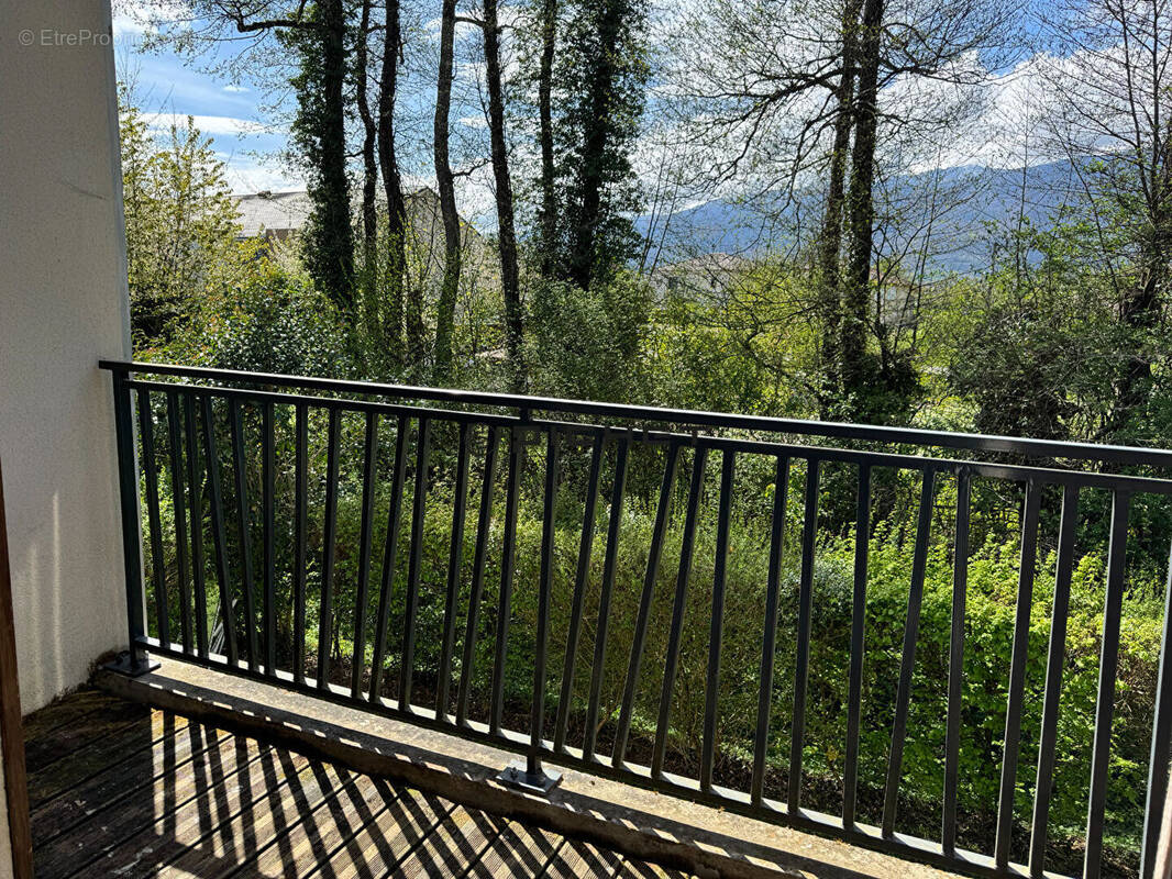 Appartement à SAINT-GENIS-POUILLY