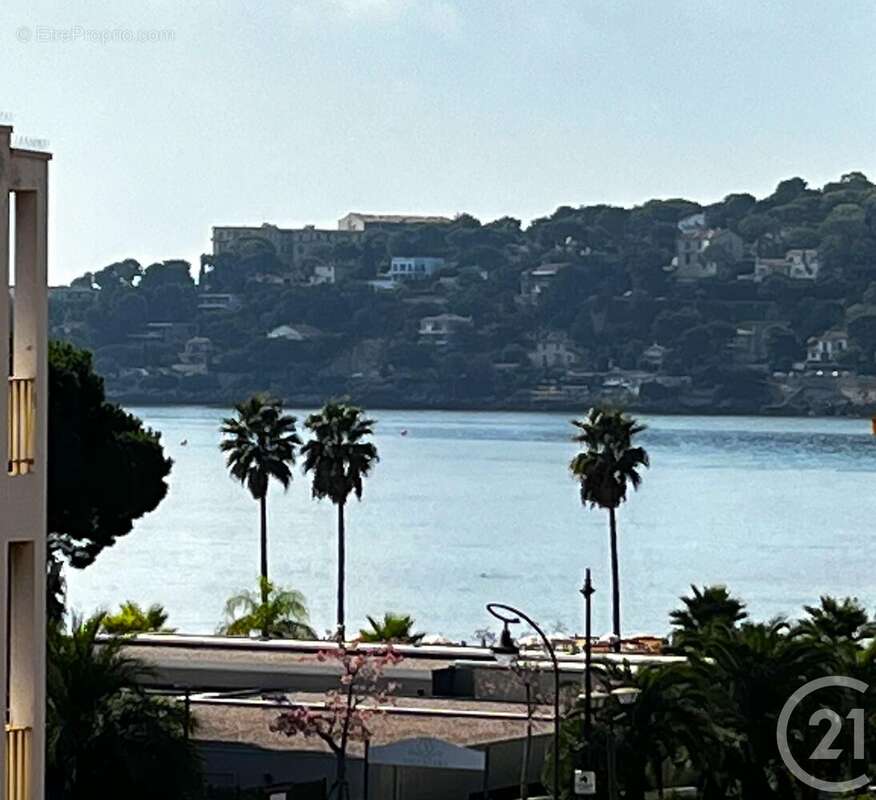 Appartement à ROQUEBRUNE-CAP-MARTIN