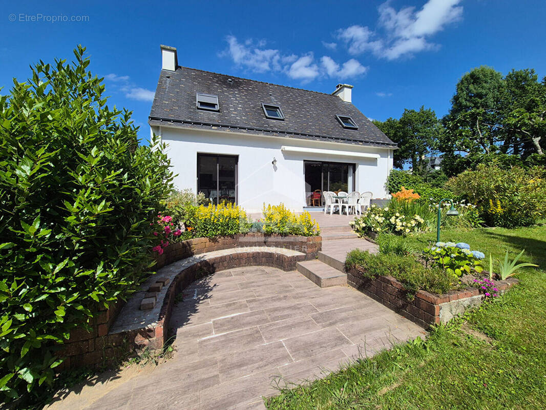 Maison à PLUVIGNER
