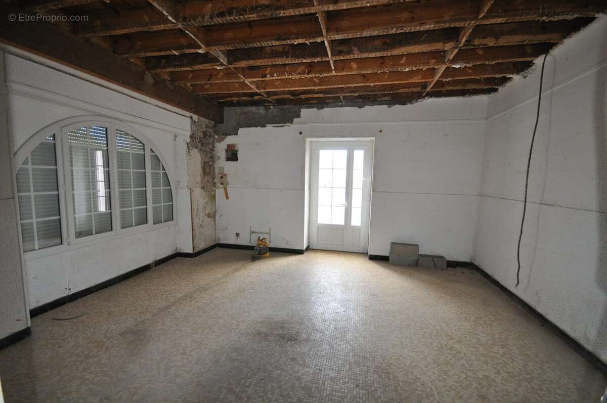 Appartement à USTARITZ