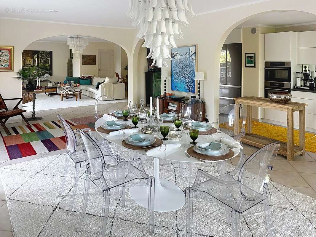 Appartement à MANDELIEU-LA-NAPOULE