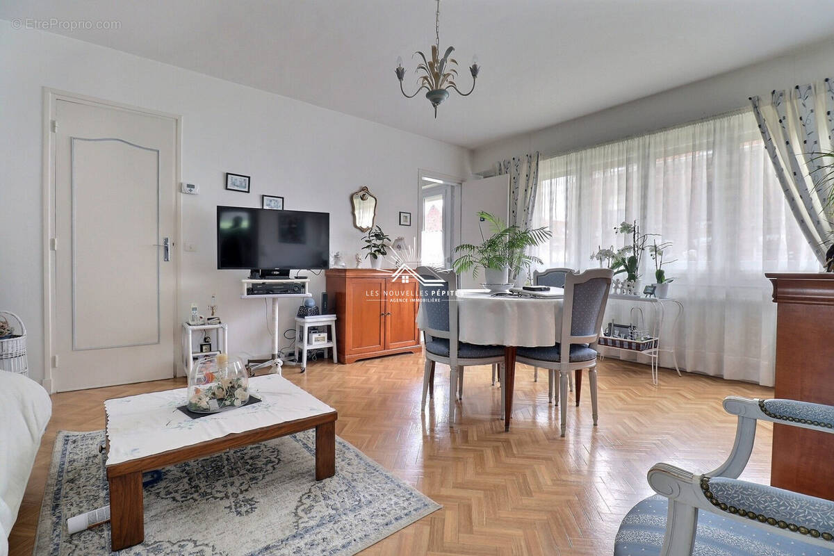 Appartement à CROIX