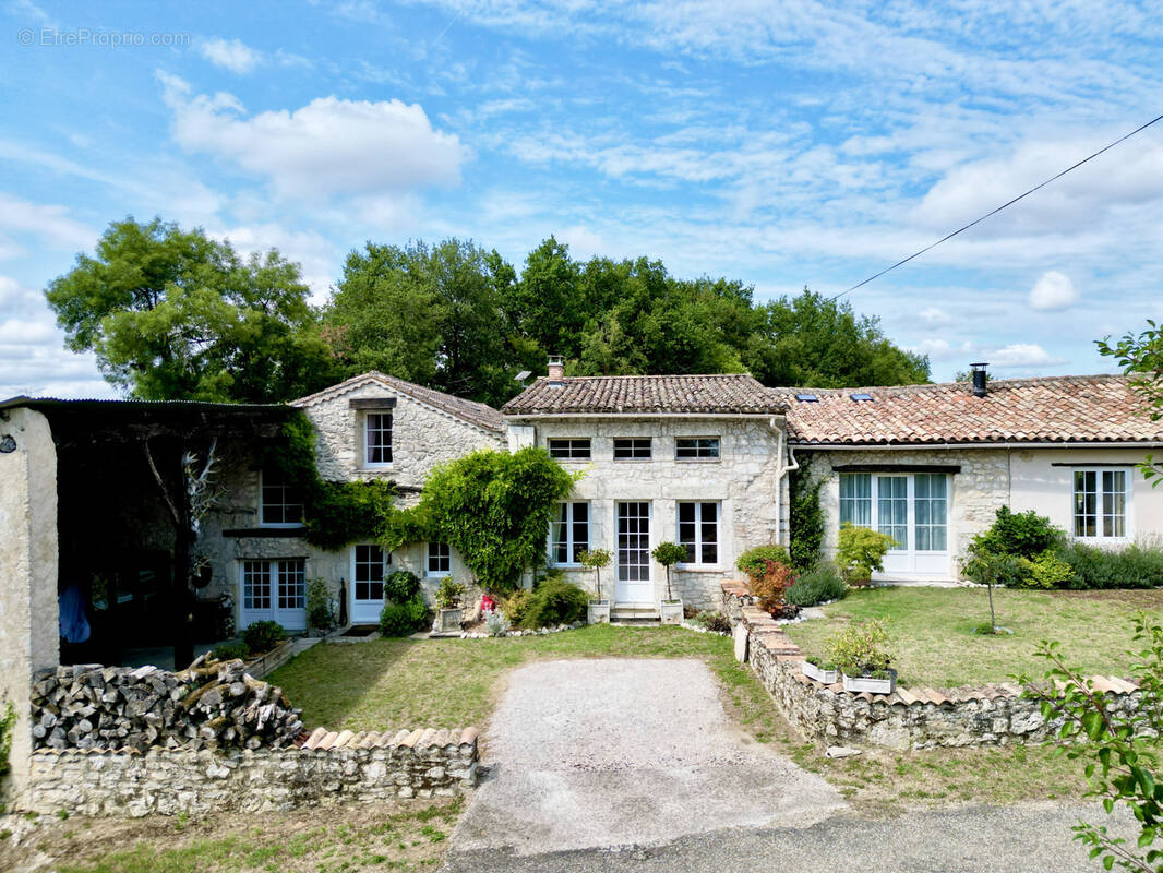 Maison à DURAS