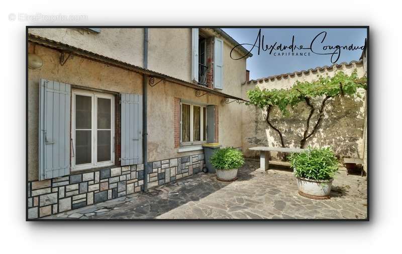 Maison à DOURGNE