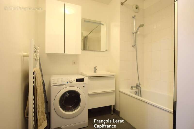 Appartement à L&#039;ILE-SAINT-DENIS