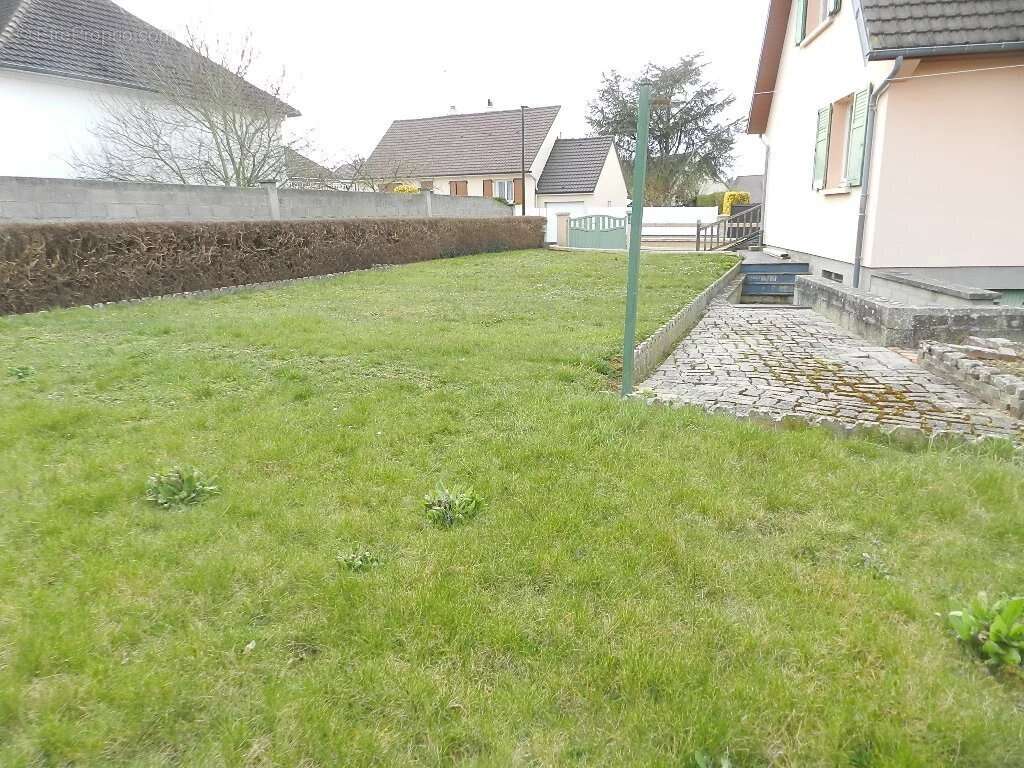 Maison à SAINT-PIERRE-SUR-DIVES