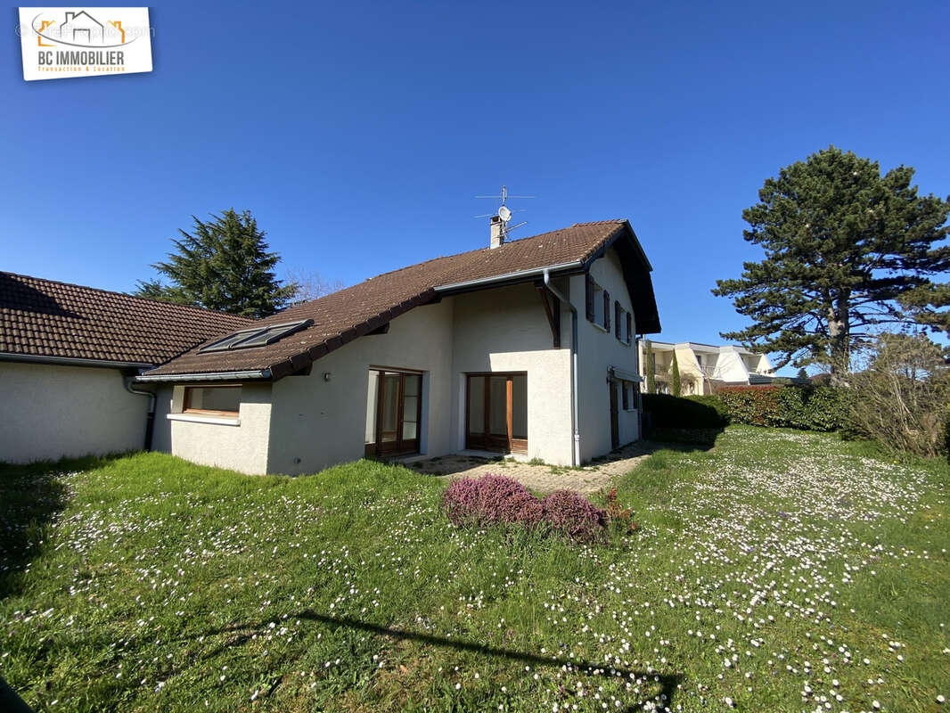 Maison à PREVESSIN-MOENS