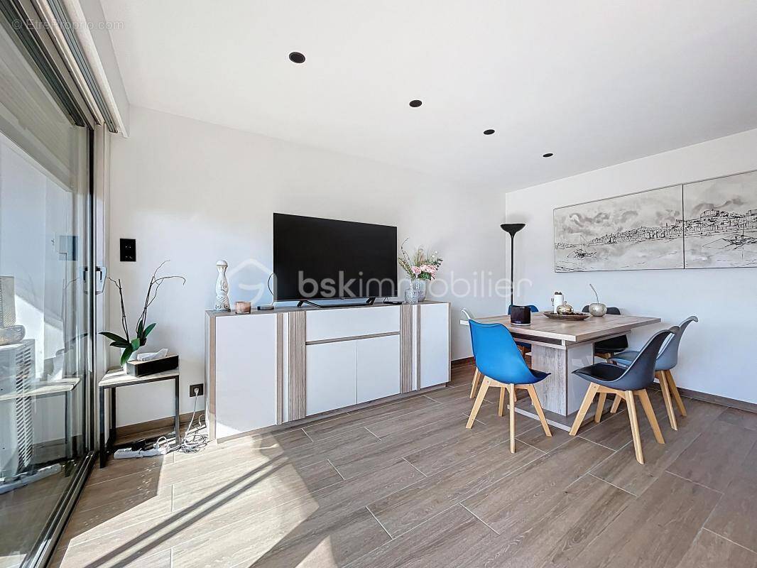 Appartement à LE CANNET