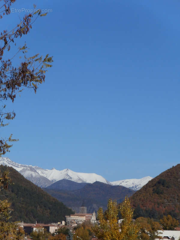 Commerce à DIGNE-LES-BAINS