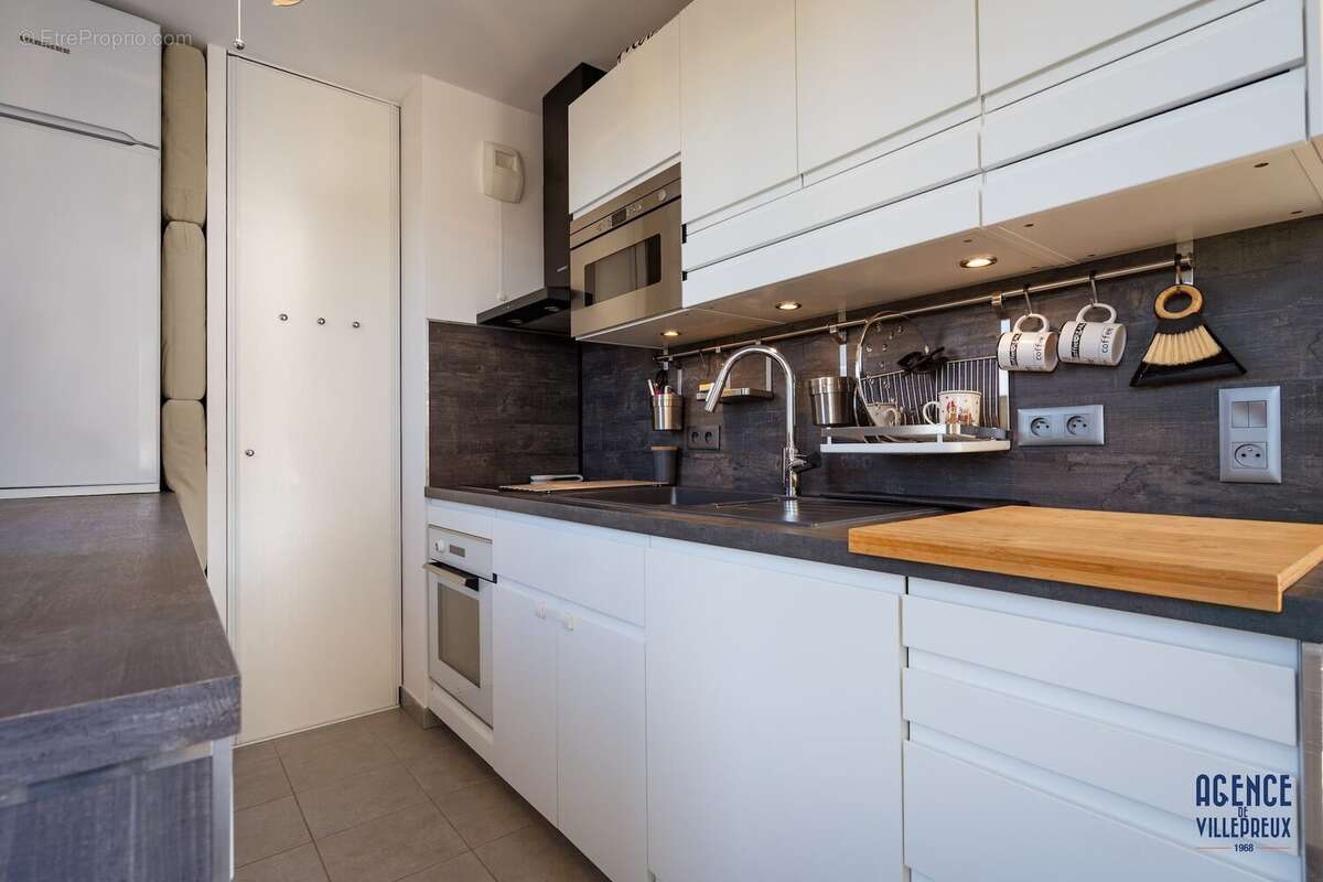 Appartement à LES CLAYES-SOUS-BOIS