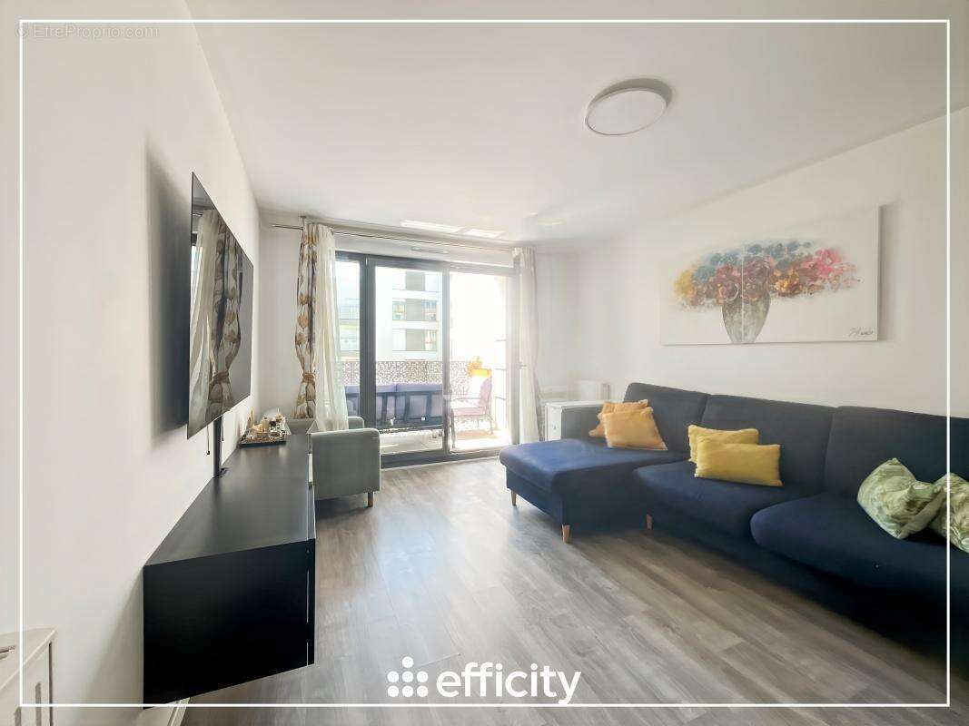 Appartement à BUSSY-SAINT-GEORGES