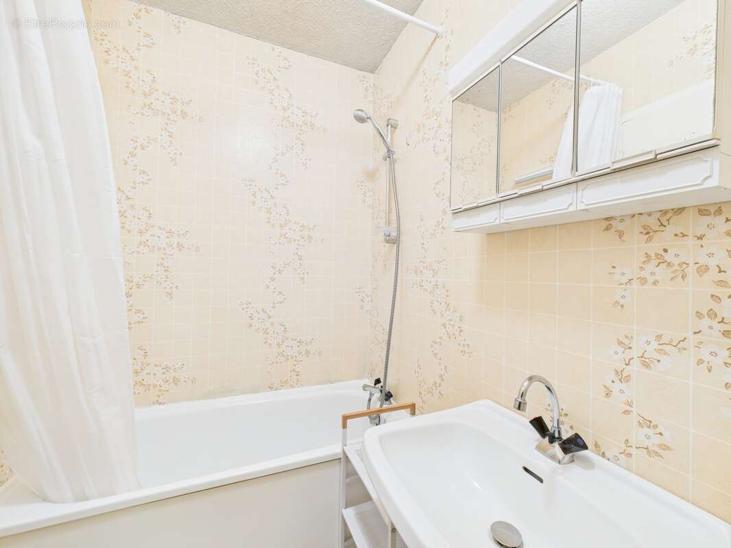 n°10 - Appartement à CAMIERS