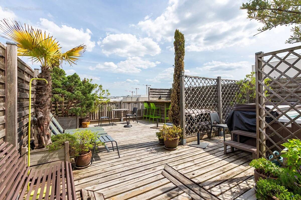 Appartement à SURESNES