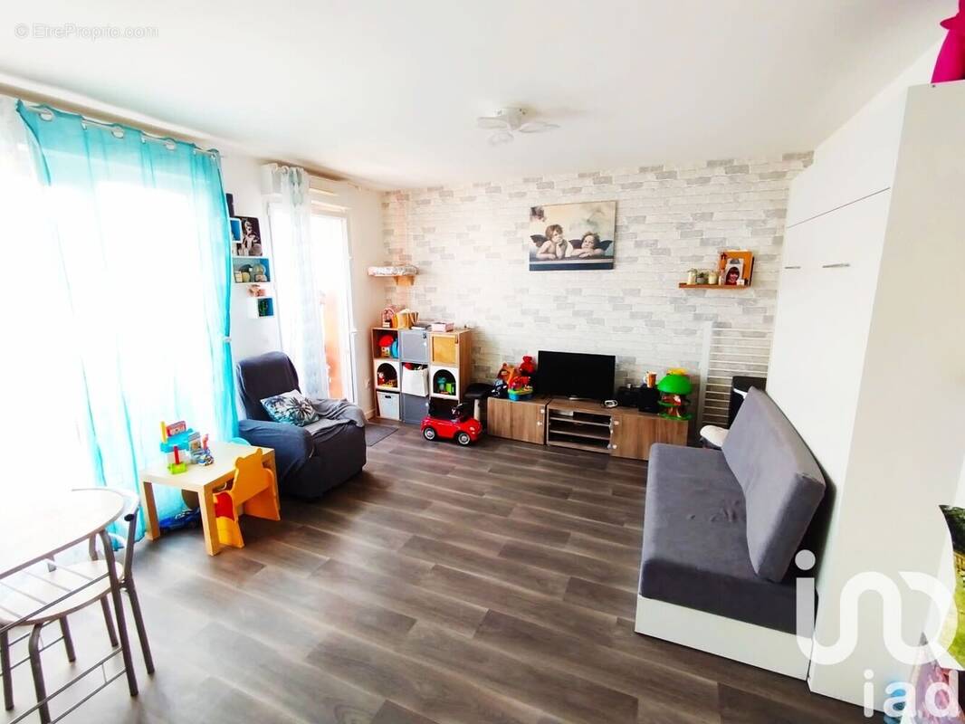 Photo 1 - Appartement à GRIGNY