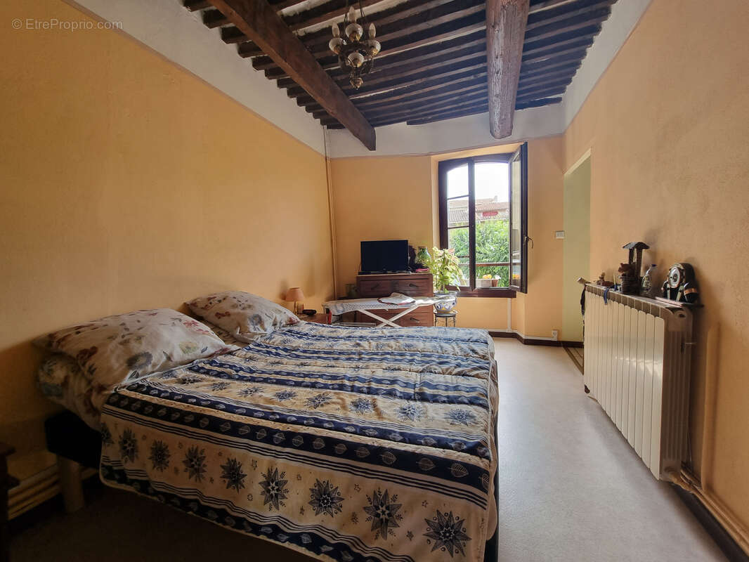 Maison à COURTHEZON