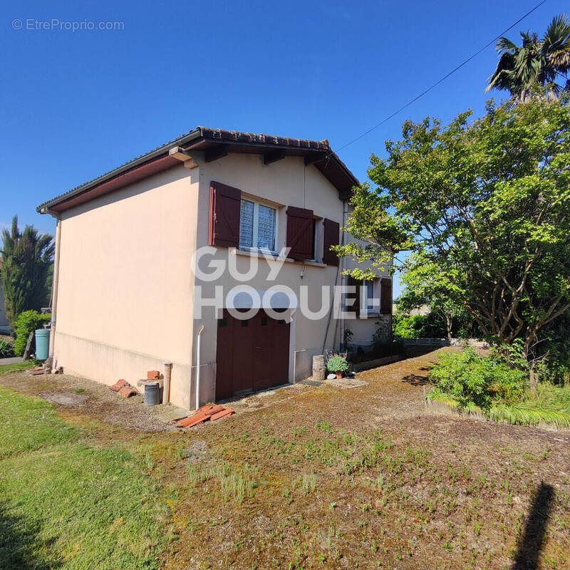 Maison à GRENADE-SUR-L&#039;ADOUR