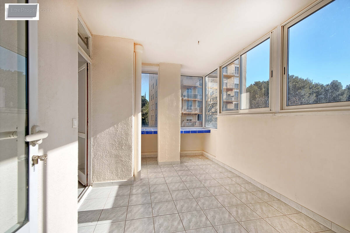 Appartement à LA VALETTE-DU-VAR