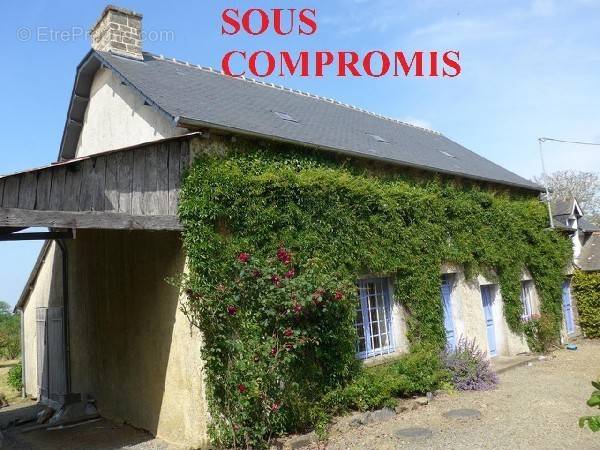 Maison à TINTENIAC