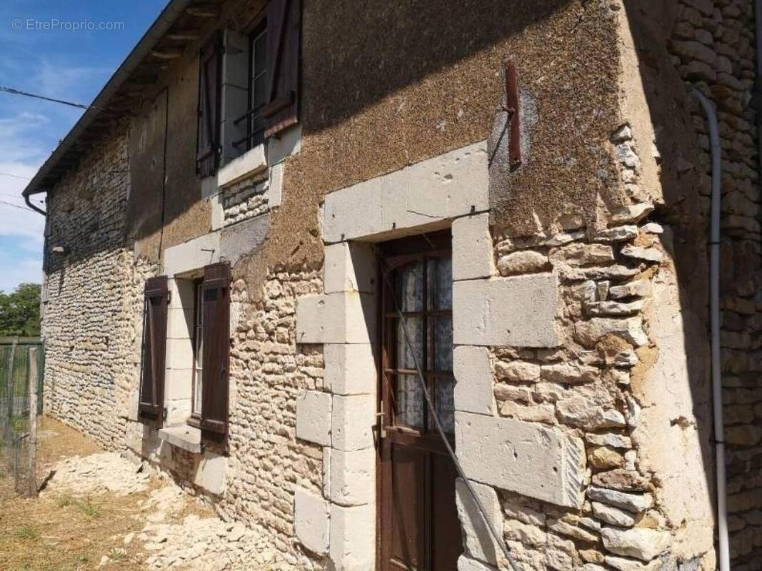 Photo 1 - Maison à SAINT-JEAN-DE-SAUVES