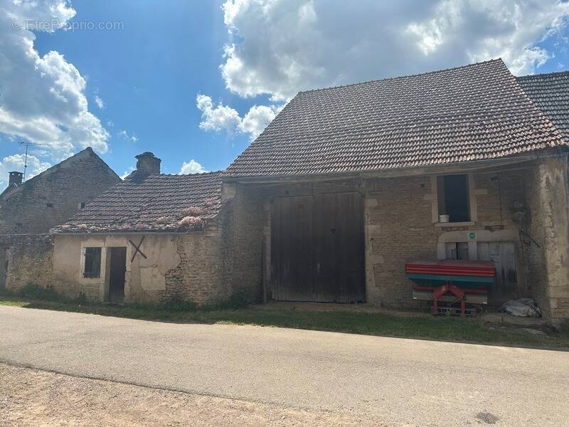 Maison à POUILLY-EN-AUXOIS