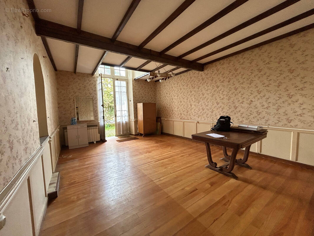 Maison à BARBASTE