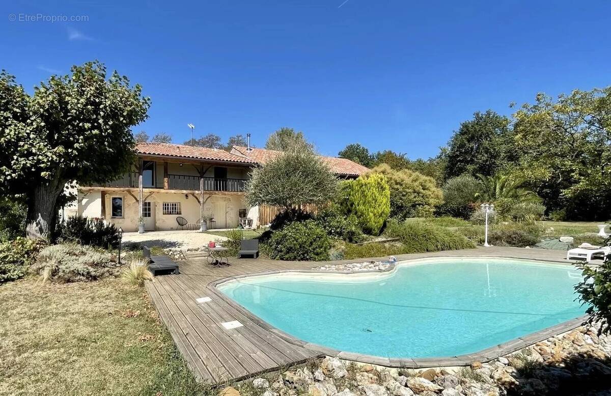 Maison à CASTELMORON-SUR-LOT