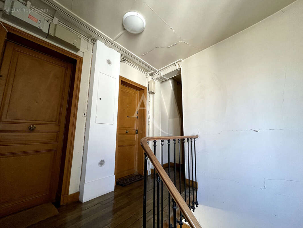 Appartement à PARIS-19E