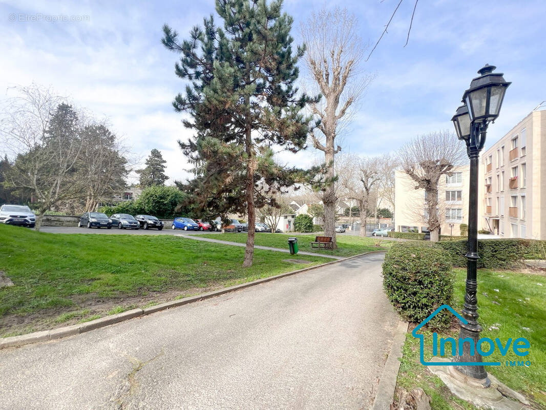 Appartement à BOUGIVAL